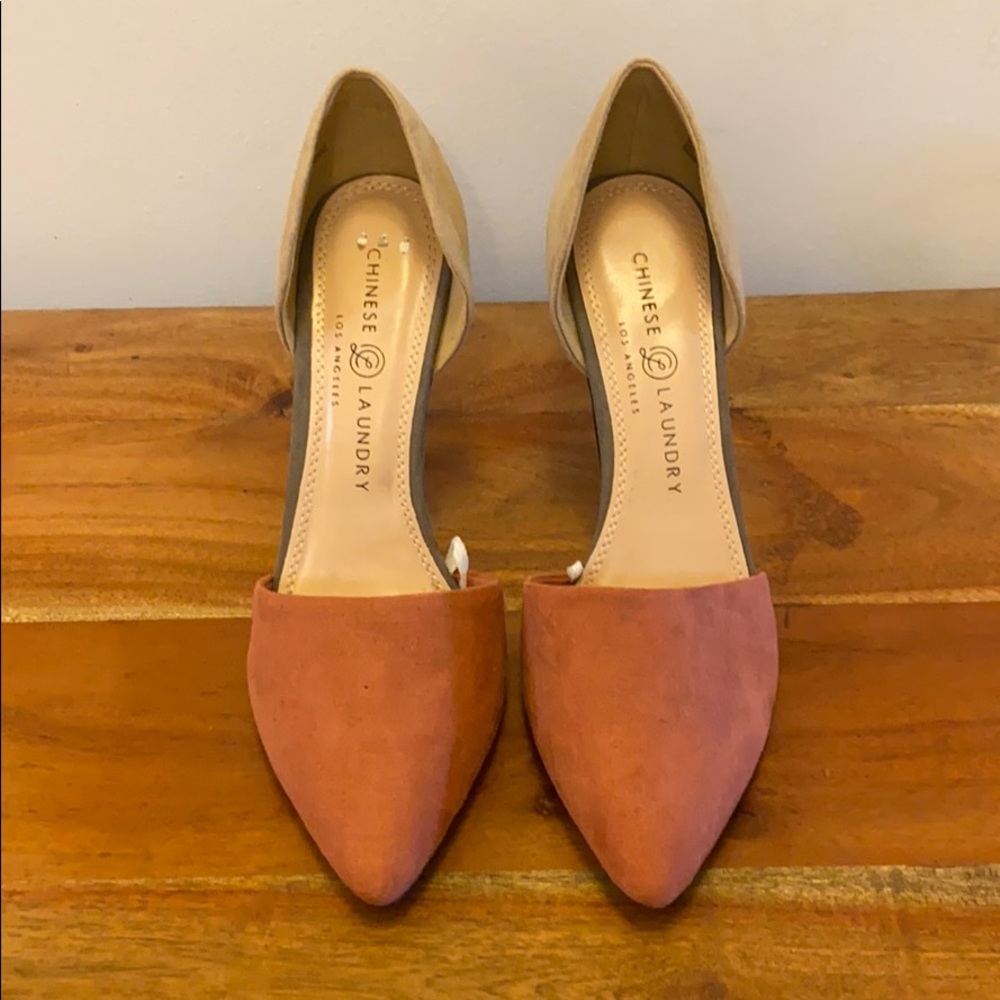 Chinese Laundry pump pink/ tan size 8